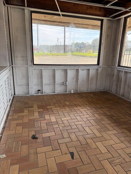 More Photos Of 4145 Fulton Industrial Blvd, Atlanta Fast Food For Lease