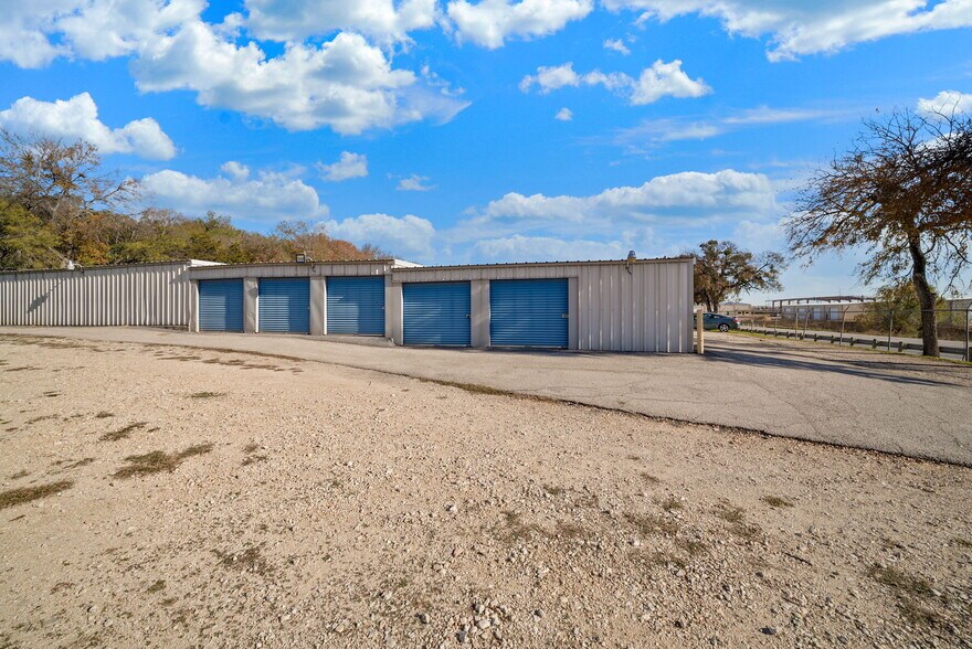 More Photos Of 145 Quail Run, San Marcos Self Storage For Sale