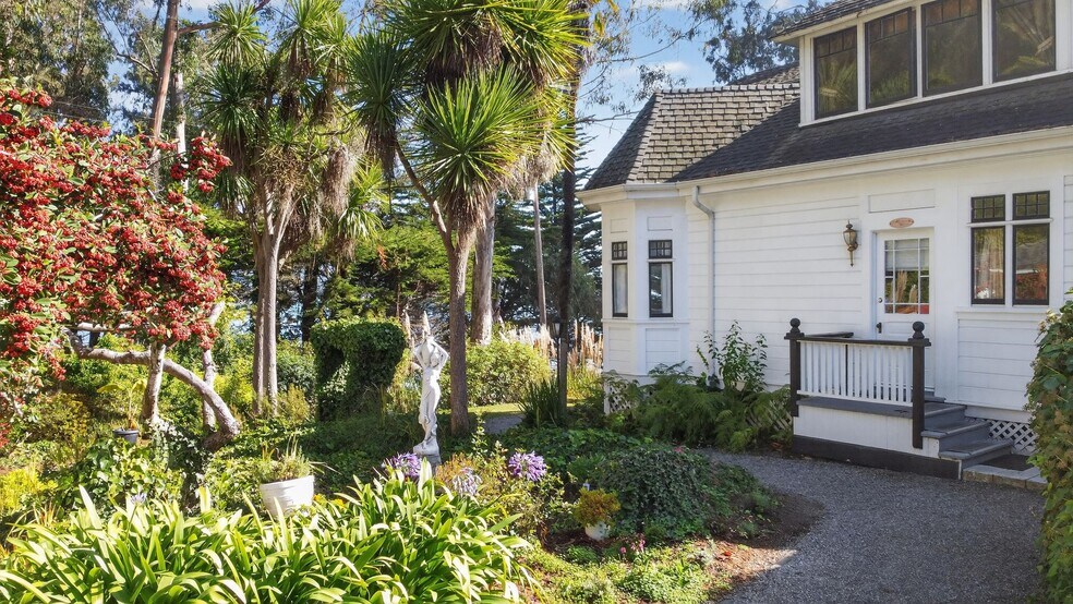 More Photos Of 620 El Salto Dr, Capitola Hospitality For Sale