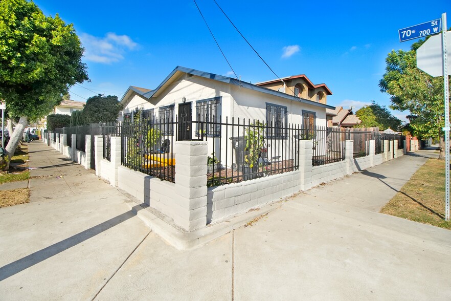 Primary Photo Of 707 W 70th St, Los Angeles Apartments For Sale