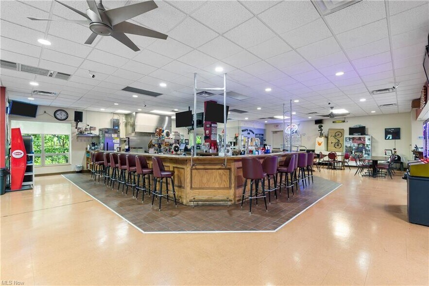 More Photos Of 6483 State Rd, Parma Office For Sale