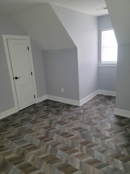 More Photos Of 15 Sudbrook Ln, Pikesville Loft Creative Space For Lease