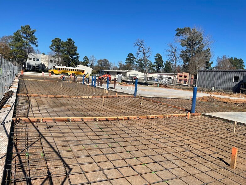 More Photos Of 32223 Tamina Rt, Magnolia Flex For Lease