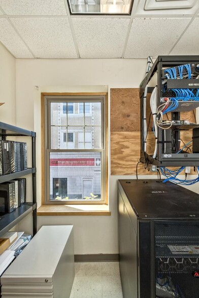 More Photos Of 56 College St, Asheville Office For Lease
