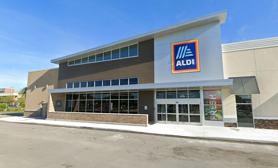 More Photos Of 2170-2198 Gulf to Bay Blvd, Clearwater Unknown For Lease