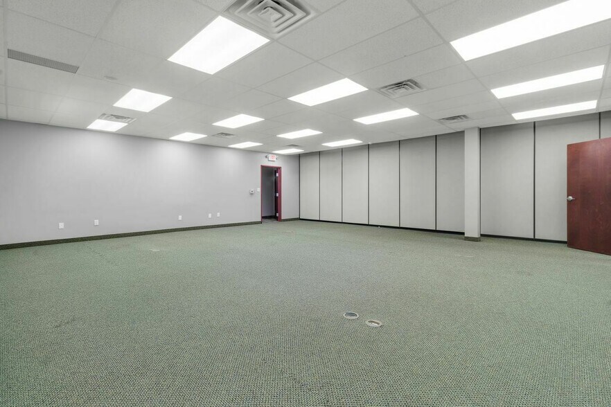 More Photos Of 695 Pro Med Ln, Carmel Medical For Sale