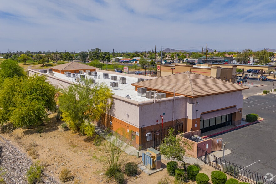 More Photos Of 1825-1855 W Greenway Rd, Phoenix Freestanding For Lease