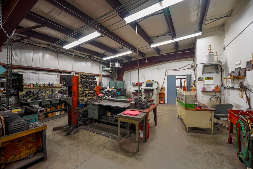 More Photos Of 193 Dix Ave, Glens Falls Freestanding For Sale