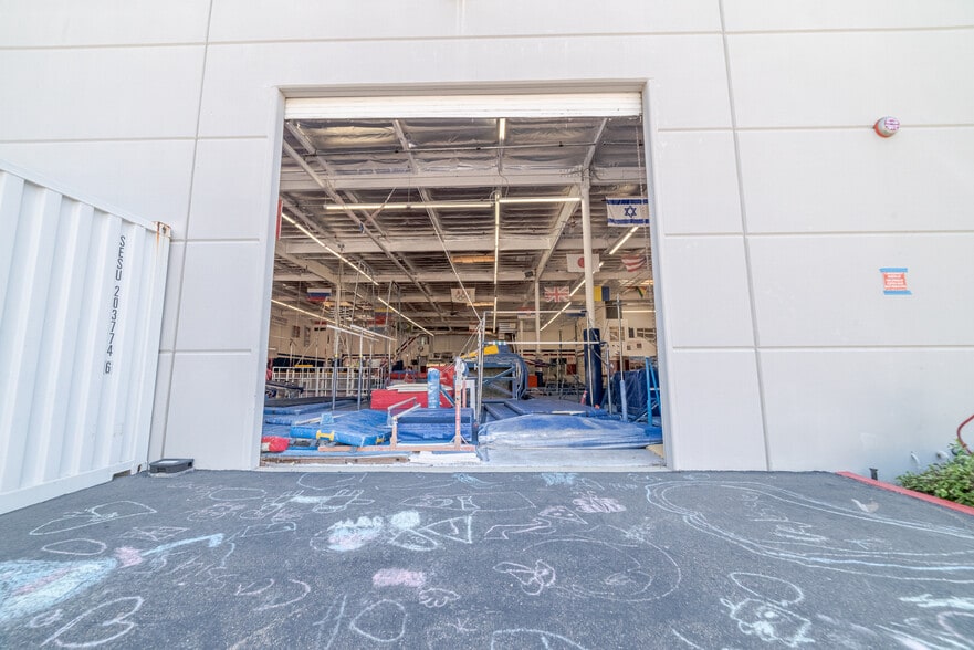 More Photos Of 1 Argonaut, Aliso Viejo Manufacturing For Sale