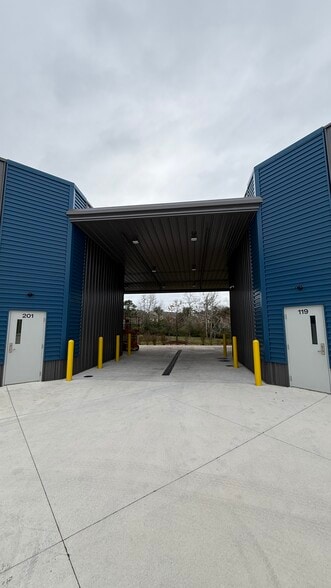 More Photos Of 2790 Mayport Rd, Jacksonville Warehouse For Sale