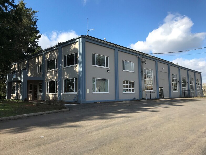 Primary Photo Of 11655 SW Pacific Hwy, Tigard Warehouse For Sale