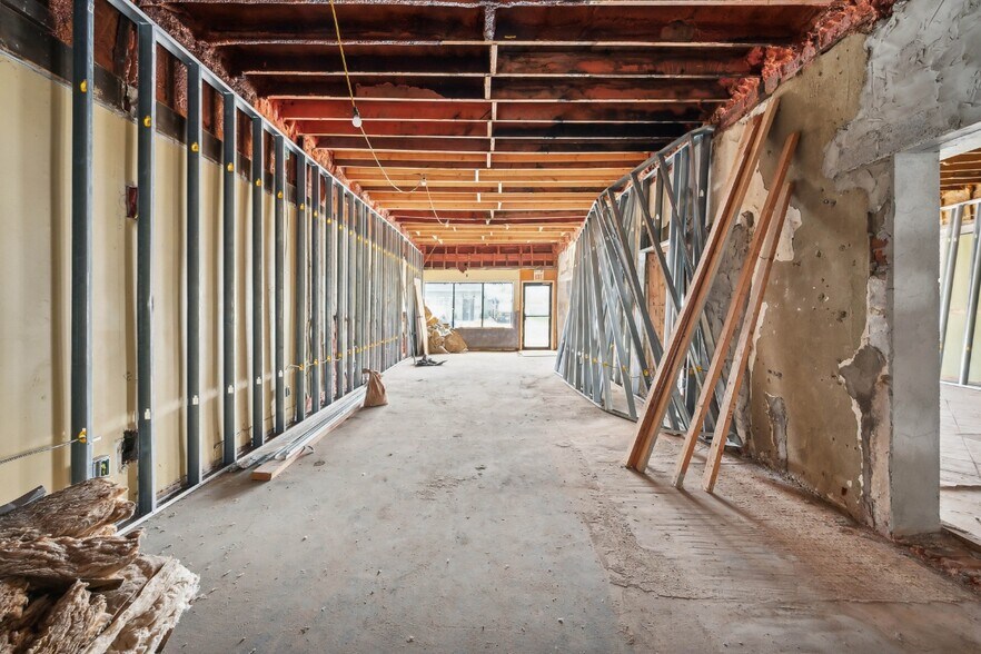 More Photos Of 402 W Kings Hwy, Mount Ephraim Freestanding For Sale