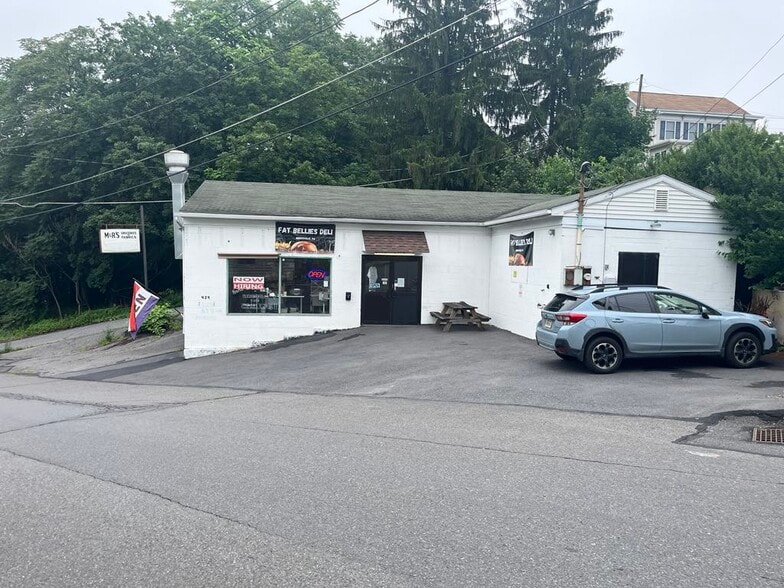 Primary Photo Of 439 Heffner St, Minersville Restaurant For Sale