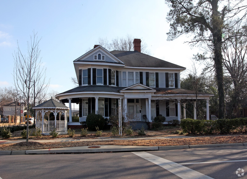 Primary Photo Of 1003 Queen City Ave, Tuscaloosa Office For Sale