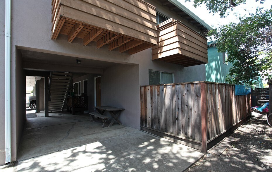 More Photos Of 1151 Davis St, Redwood City Apartments For Sale