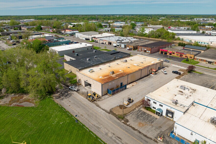 More Photos Of 4040 New Court Ave, Syracuse Light Distribution For Sale