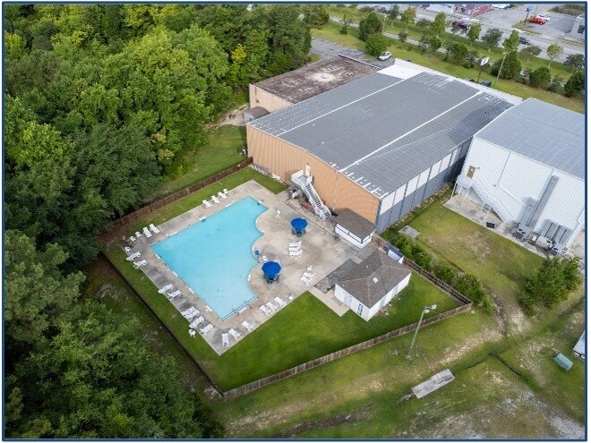 More Photos Of 104 N Marine Blvd, Jacksonville Health Club For Sale