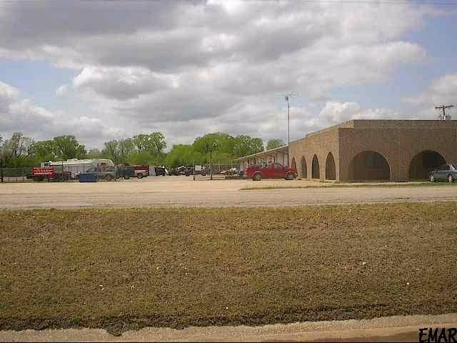 Primary Photo Of 5510 N Highway 81, Enid Warehouse For Lease