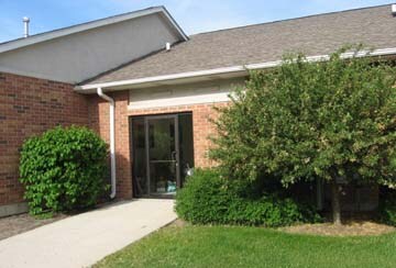 More Photos Of 820 E Terra Cotta Ave, Crystal Lake Office For Sale