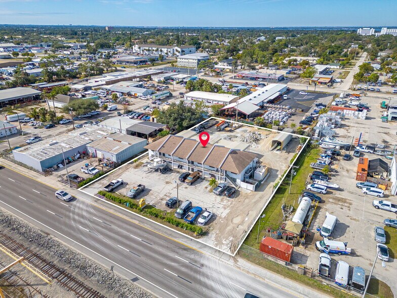 More Photos Of 2700 Evans Ave, Fort Myers Light Manufacturing For Sale