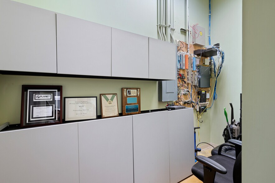 More Photos Of 975 Cobb Place Blvd NW, Kennesaw Flex For Sale