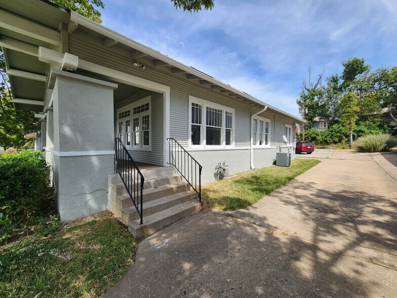 More Photos Of 1709 S Baltimore Ave, Tulsa Office Residential For Sale