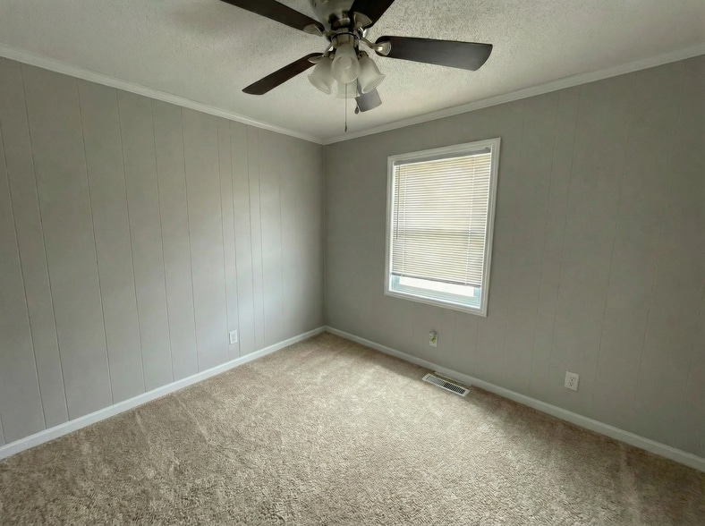 More Photos Of 118 Ethel Dr, Stanley Multifamily For Sale