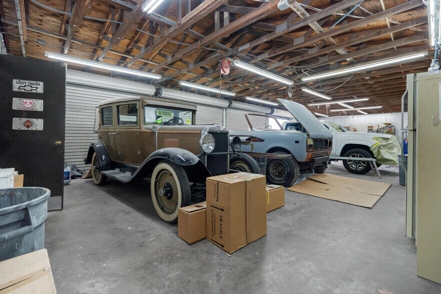 More Photos Of 4950 72nd Ave N, Pinellas Park Auto Repair For Sale