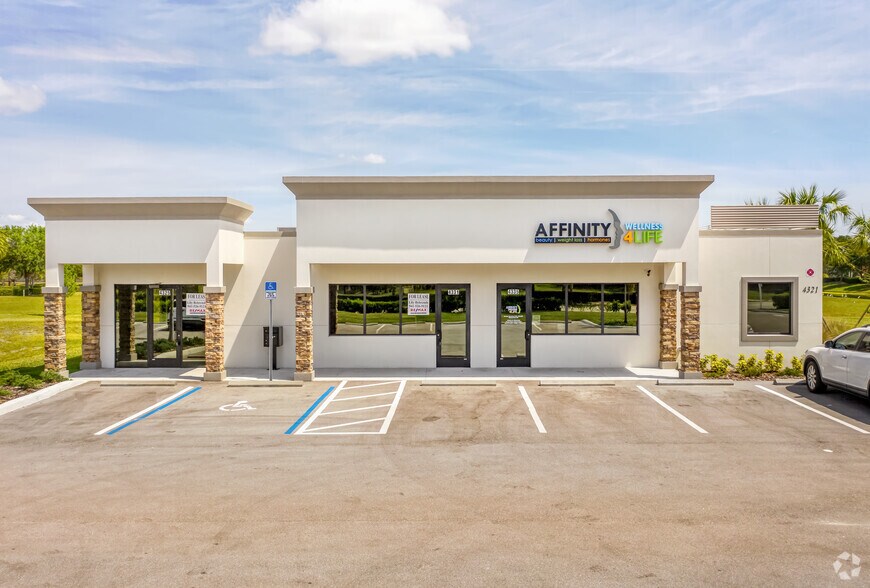 More Photos Of 4321-4331 Solutions Ln, Lakewood Ranch Office For Lease