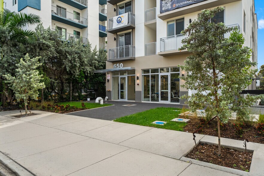 More Photos Of 650 SW 1st St, Miami Apartments For Lease