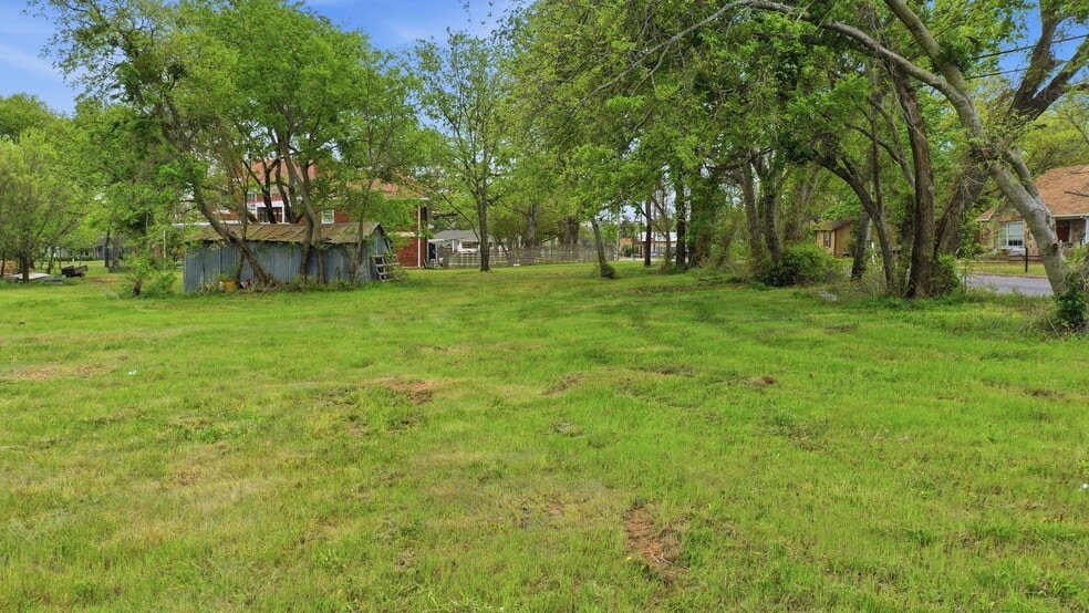 More Photos Of 955 N Ollie St, Stephenville Land For Sale
