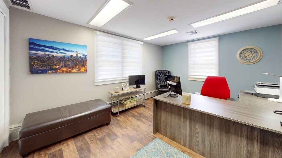 More Photos Of 172 Tuckerton Rd, Medford Office For Sale