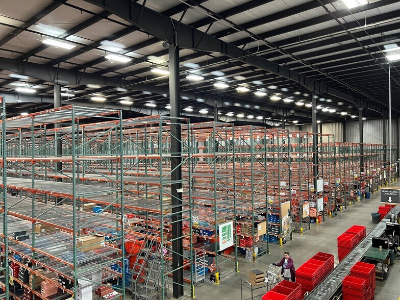 More Photos Of 500 N 72nd Ave, Wausau Distribution For Lease
