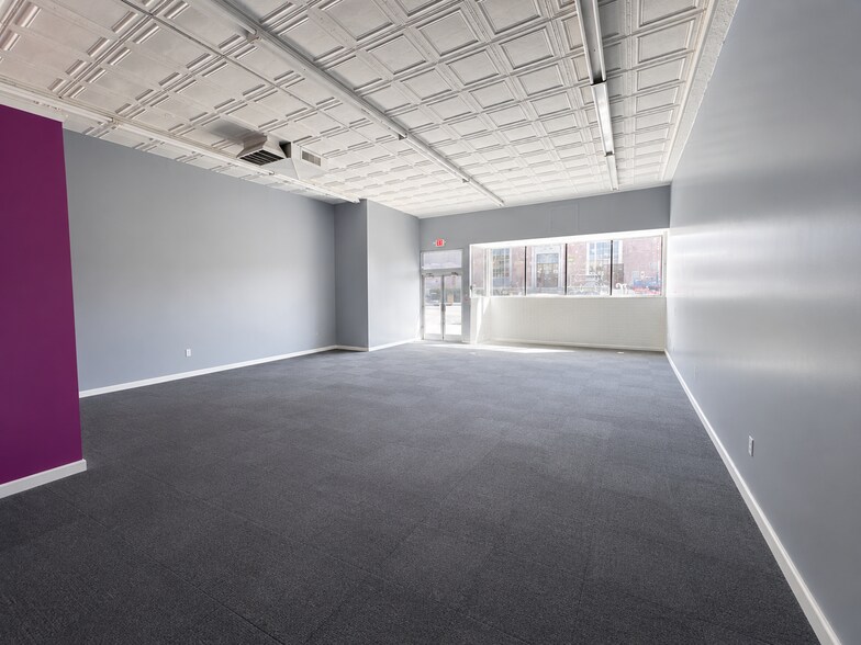 More Photos Of 85 Center St, Middleborough Storefront For Lease