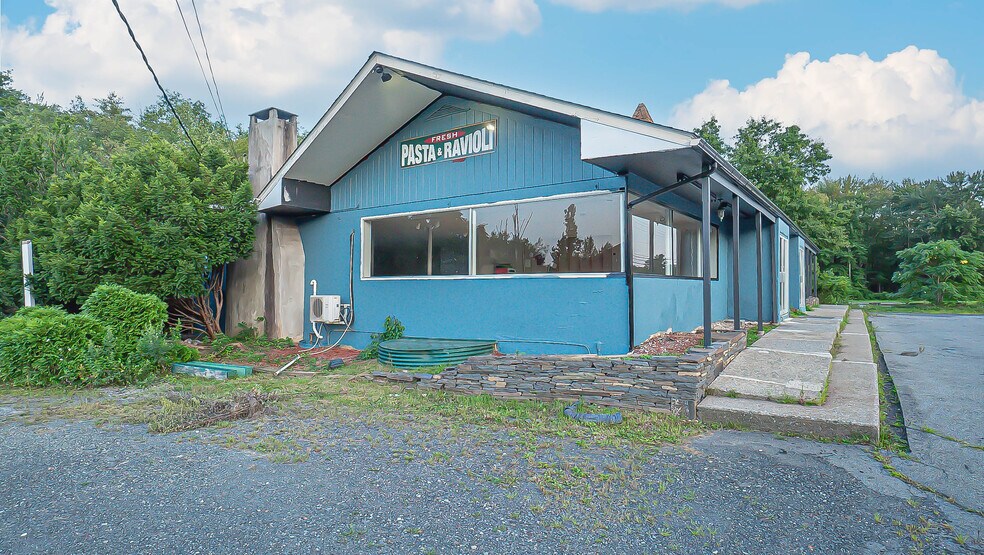 More Photos Of 906 Rt-28, Kingston Restaurant For Sale