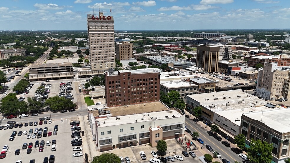More Photos Of 605 Austin Ave, Waco Storefront Retail Office For Sale