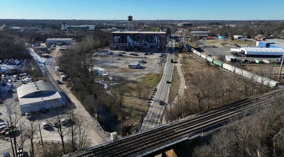 More Photos Of 1158-1170 Manchester St, Lexington Flex For Sale