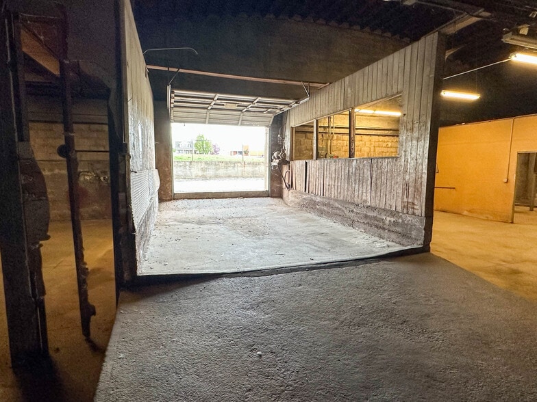 More Photos Of 423 N 7th St, Perry Freestanding For Sale