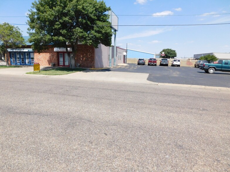 More Photos Of 4104 SW 33rd Ave, Amarillo Medical For Sale