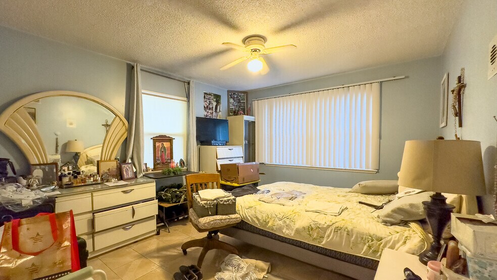 More Photos Of 1837 Beloit Ave, Los Angeles Apartments For Sale