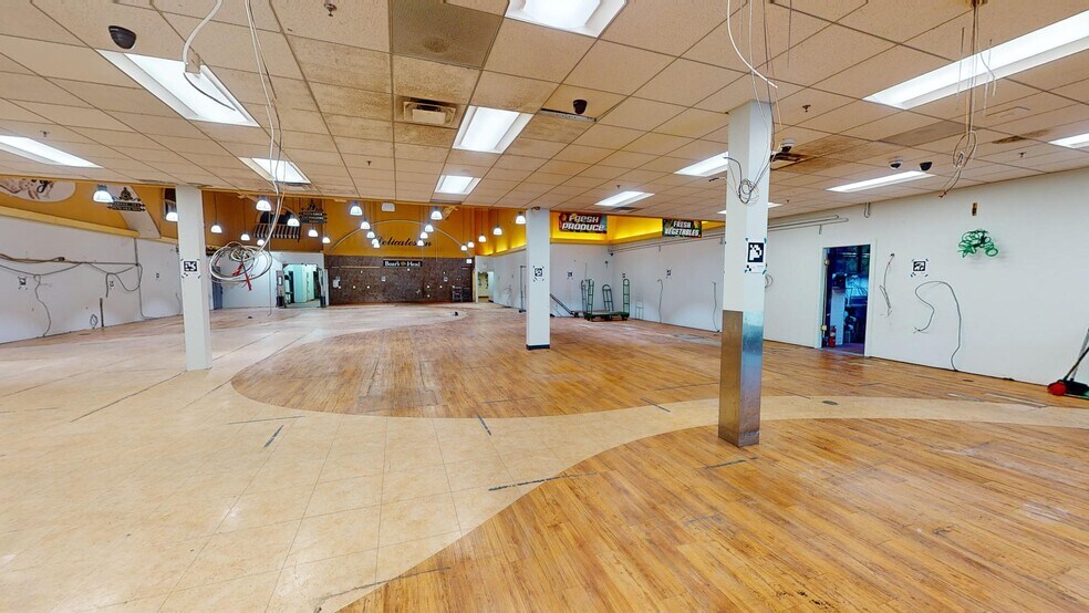 More Photos Of 2200 Arthur Kill Rd, Staten Island Distribution For Lease