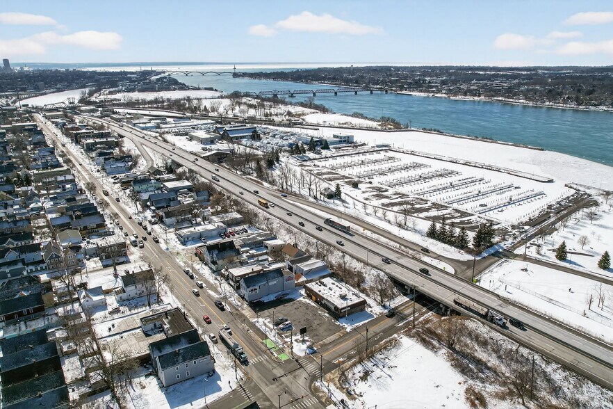 More Photos Of 2078 Niagara St, Buffalo Convenience Store For Sale