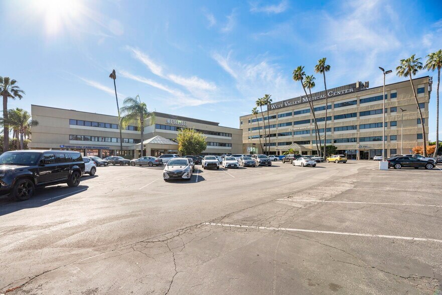 More Photos Of 5353-5363 Balboa Blvd, Encino Medical For Lease