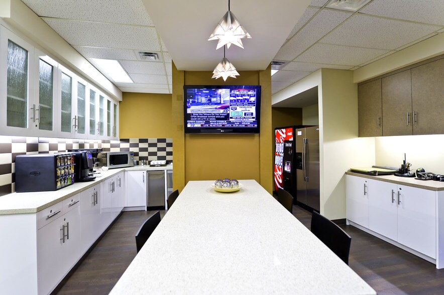 More Photos Of 380 Wellington St, London Coworking Space