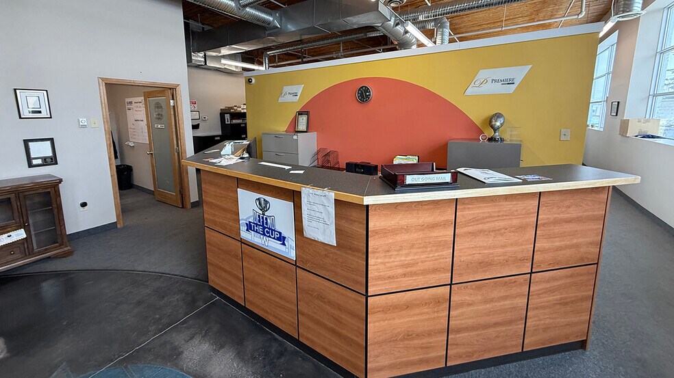 More Photos Of 1373 Spruce St, Winnipeg Manufacturing For Sale