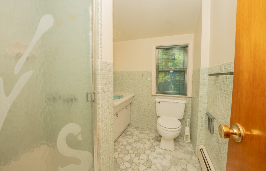 More Photos Of 2429 Vauxhall Rd, Union Township Office Residential For Sale