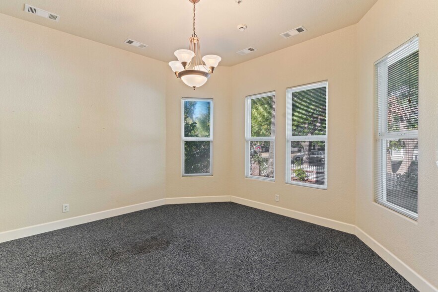 More Photos Of 578 E St, Lincoln Office Residential For Sale