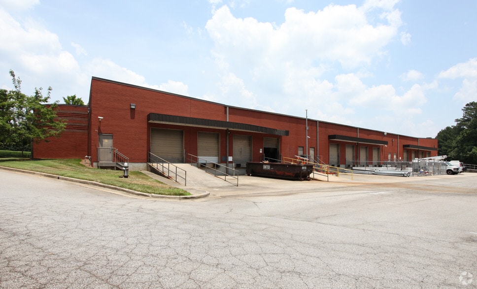 More Photos Of 1450 Oakbrook Dr, Norcross Light Distribution For Lease