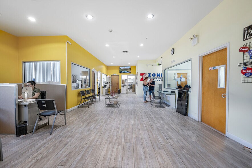 More Photos Of 78-14 Roosevelt Ave, Jackson Heights Storefront Retail Office For Sale