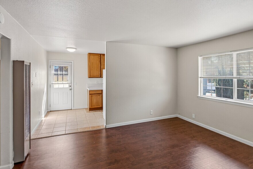 More Photos Of 928-930 Ravenscourt Ave, Campbell Apartments For Sale